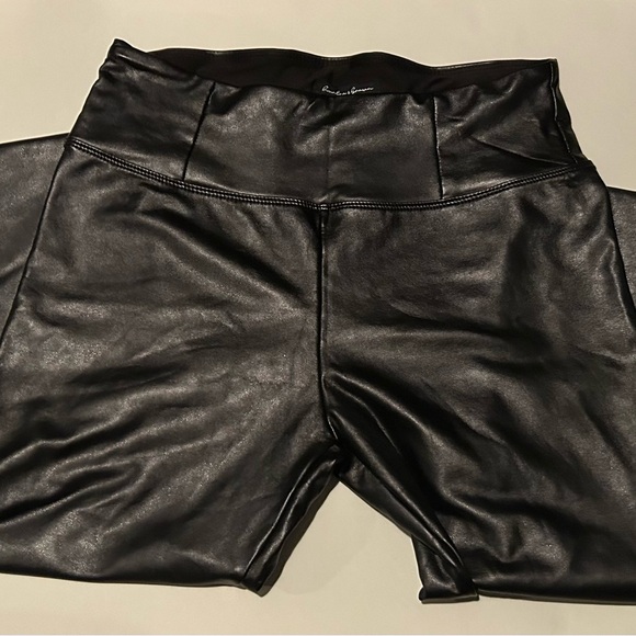 Black Faux Leather Leggings - Picture 3 of 5